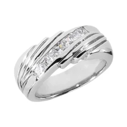 18K White Gold Ladies Diamond Ring 0.49ct
